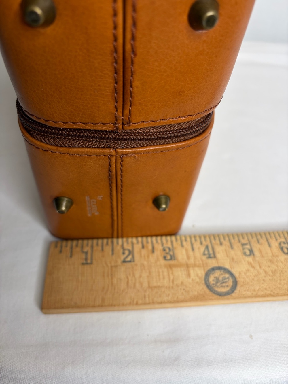 Clava Leather Two Bottle Wine Carrier - Tan - Picture 11 of 16